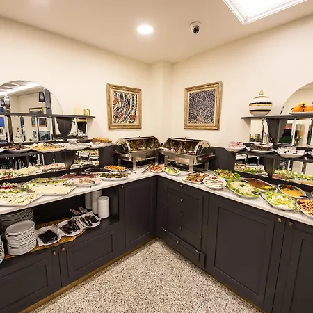 Royal Bosphorus & Hamam Hotel 4*