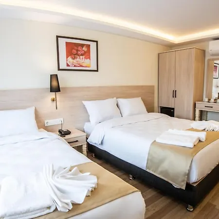 Royal Bosphorus & Hamam Hotel 4*