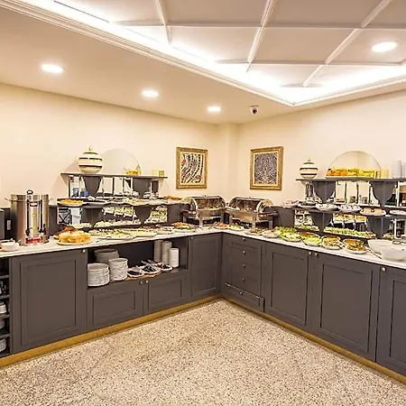 Royal Bosphorus & Hamam Hotel 3*