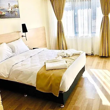 Hotel Royal Bosphorus & Hamam 3*