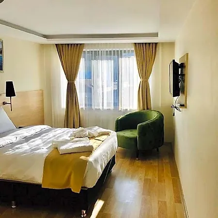 Royal Bosphorus & Hamam 3*